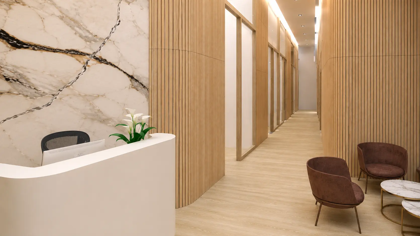 Pasillo de consultorios de la clínica con iluminación cálida